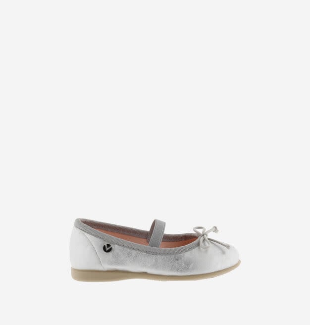 VICTORIA MARY JANE FLATS